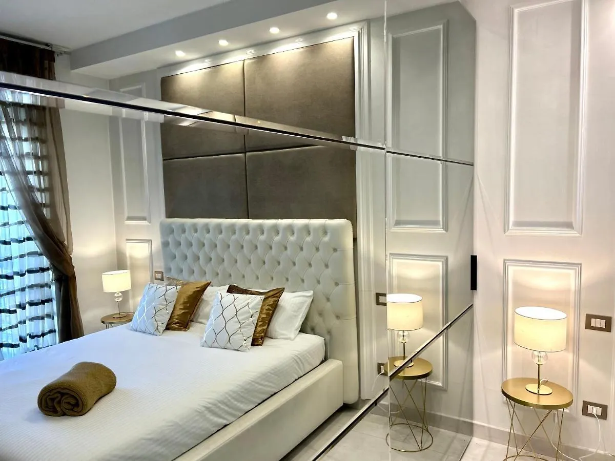 Sismondi New Apt Milan Italy